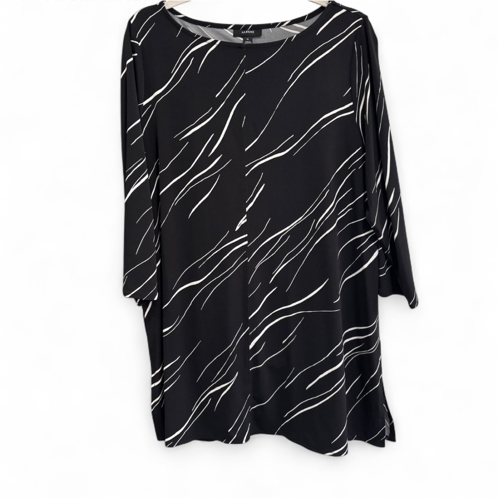Alfani Black and White Abstract Tunic